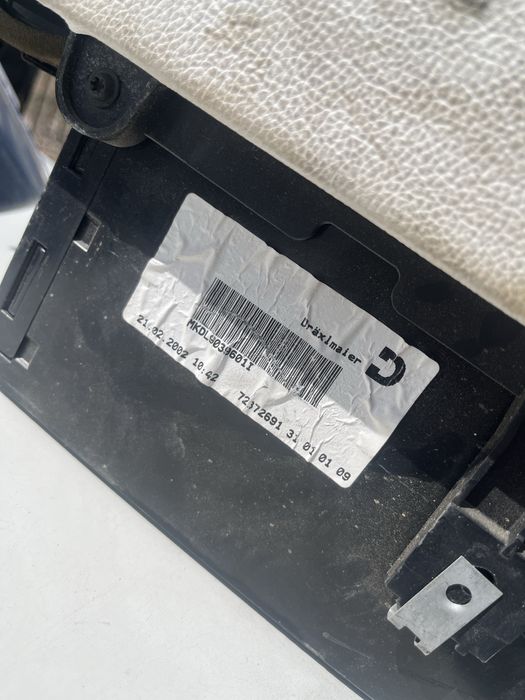 Подлокотник на BMW e65