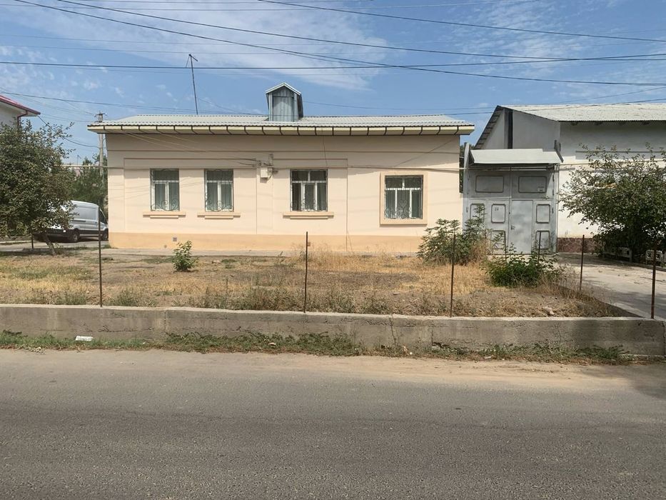 Uchaska srochna sotiladi