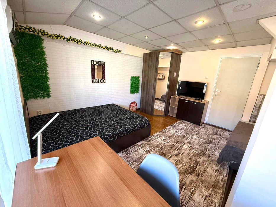 Продава се Четиристаен апартамент в Плевен, Идеален център - 129 кв.м за 708 €/кв.м - Снимка #6