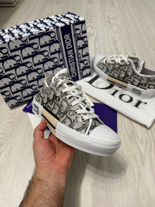 Adidasi D I O R Essentials B23 LOW-TOP Tenesi NOI