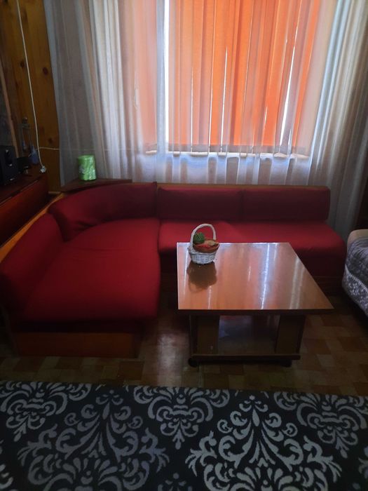 Диван и стол продам