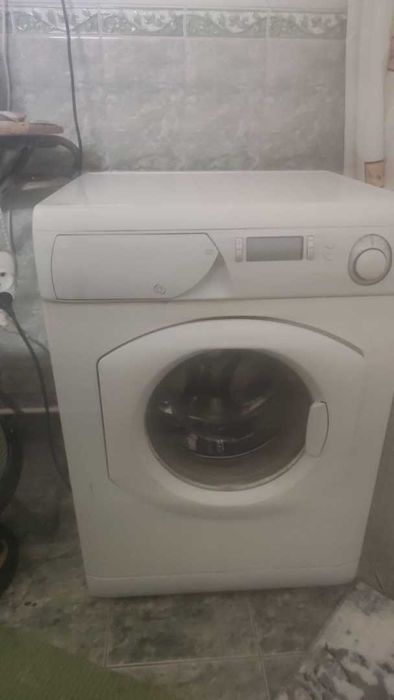 Продается стиральная машина ARISTON 5 KG