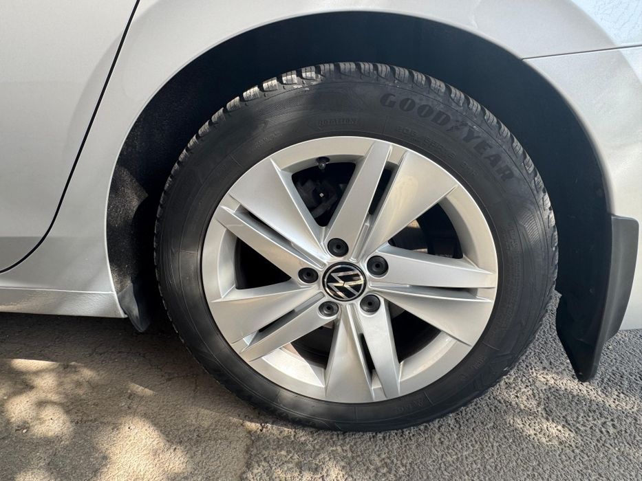 Jante VW Golf 8 originale 16” + anvelope M+S 205/55 R16