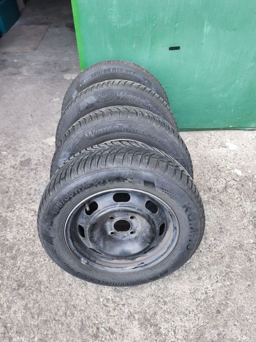 Зимни гуми 195/65/15 със джанти