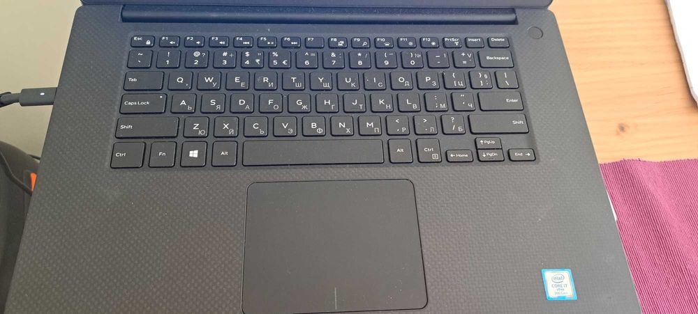 DELL Precision 5540 - Intel I7/512GB SSD