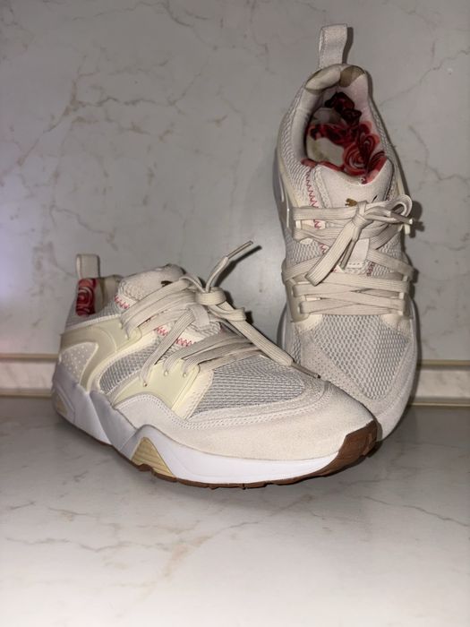 Обувки Puma.
