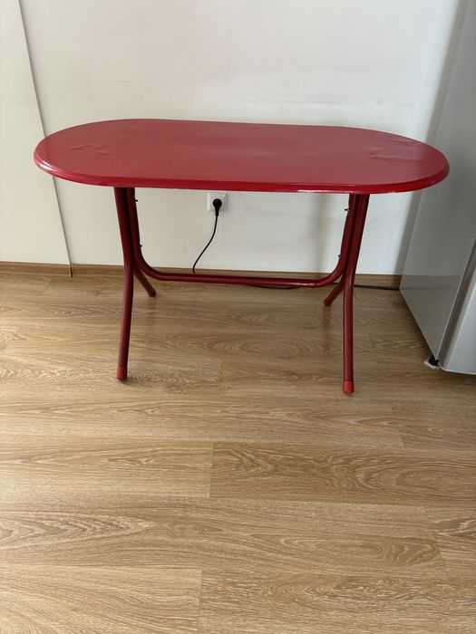 Стол железный