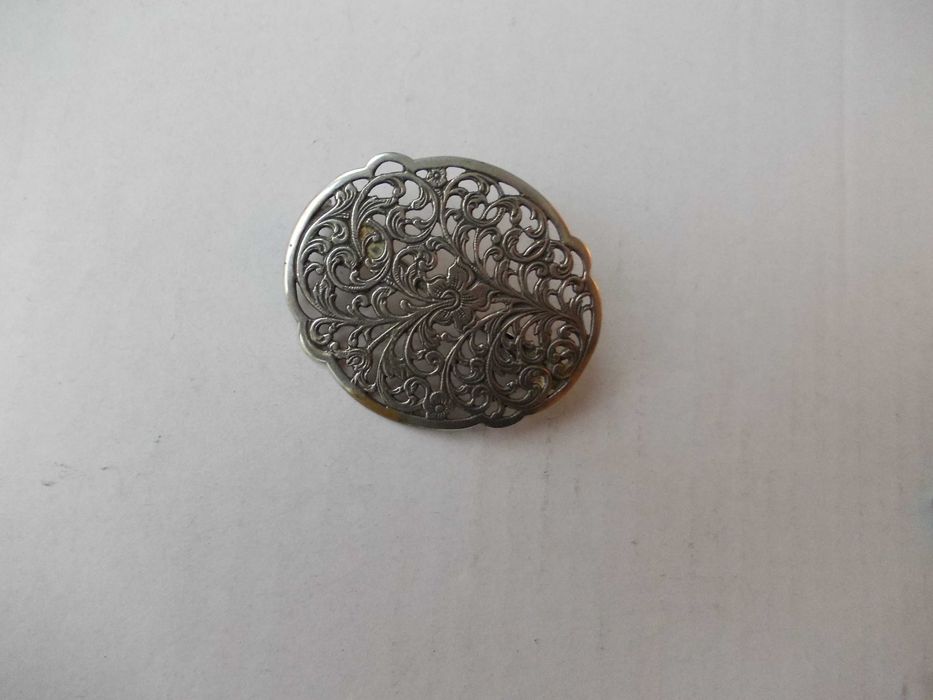 Brosa veche uriasa din argint