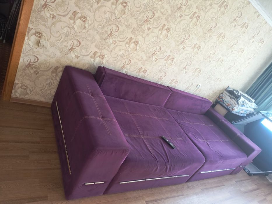 Продам диван в хорошем состоянии