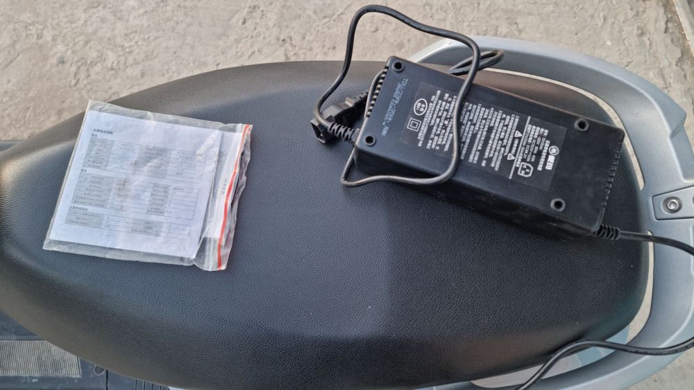 Elektro skuter sotiladi