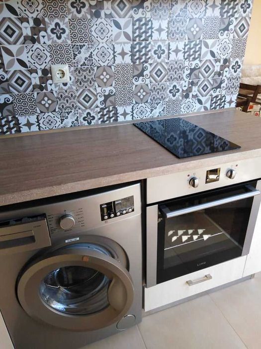 Дава се под наем Двустаен апартамент в Бургас, Сарафово - 70 кв.м за 255 € - Снимка #1