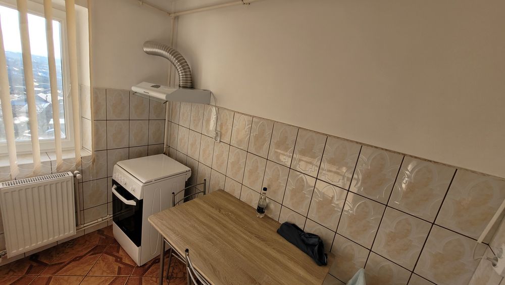 Apartanent de vanzare doua camere decomandat RM Sarat