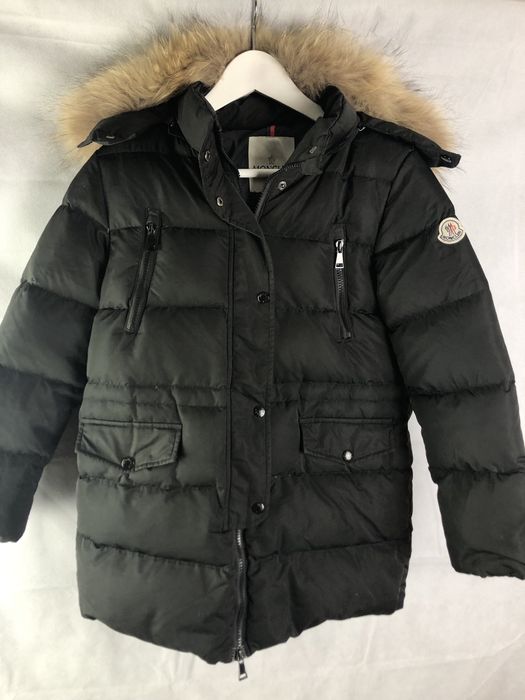 Moncler детско яке 14 години супер състояние