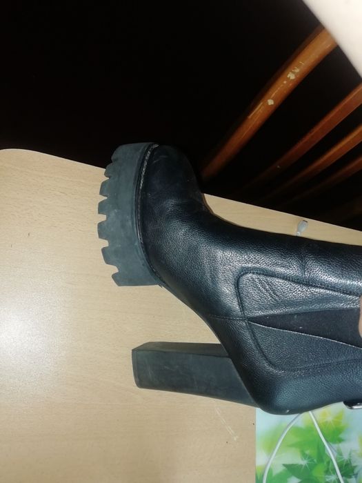 Продам срочно ботильоны