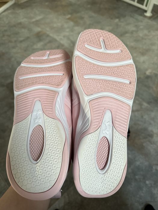 Pantofi Under Armour Hovr Omnia Dama nr.41