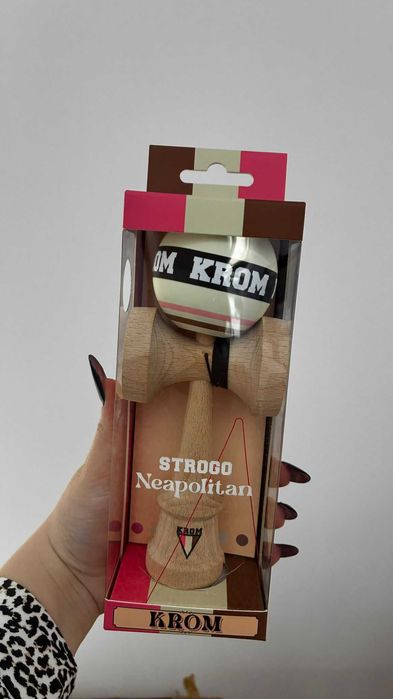 Kendama KROM - Strogo Neapolitan