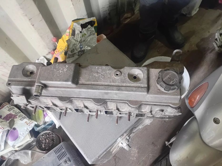 На митсубиси 4м40 Головка делика 2.8