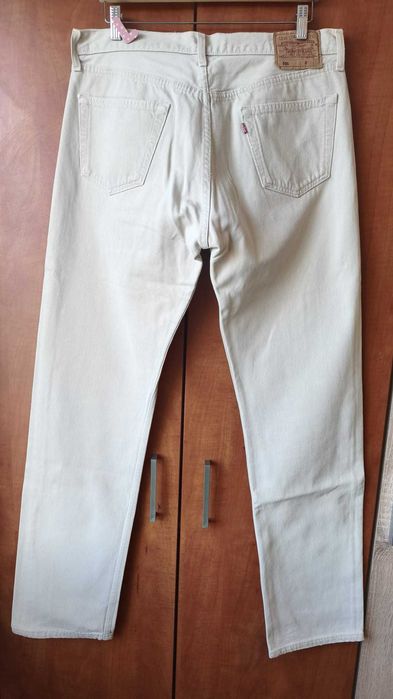 blugi model 501 Levi Strauss,	talie 34,	lungime 36, silver grey