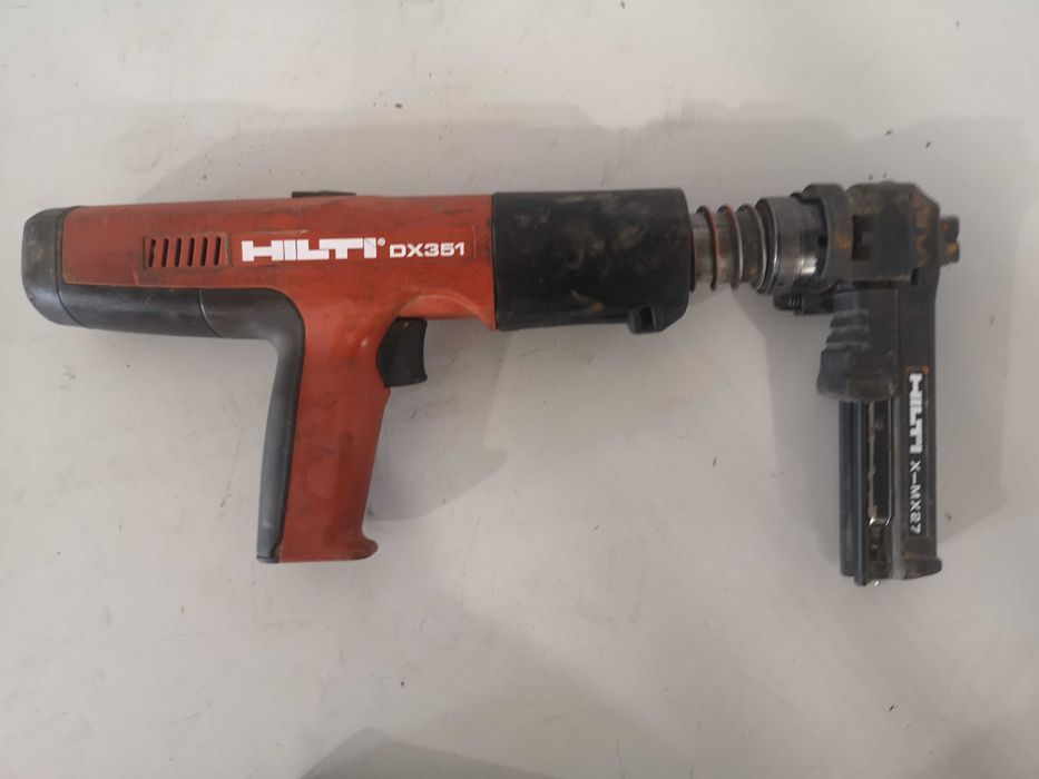 Пистолет за пирони -  Hilti DX351