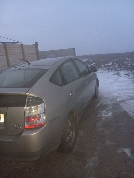 Toyota prius 2008 .330000 km