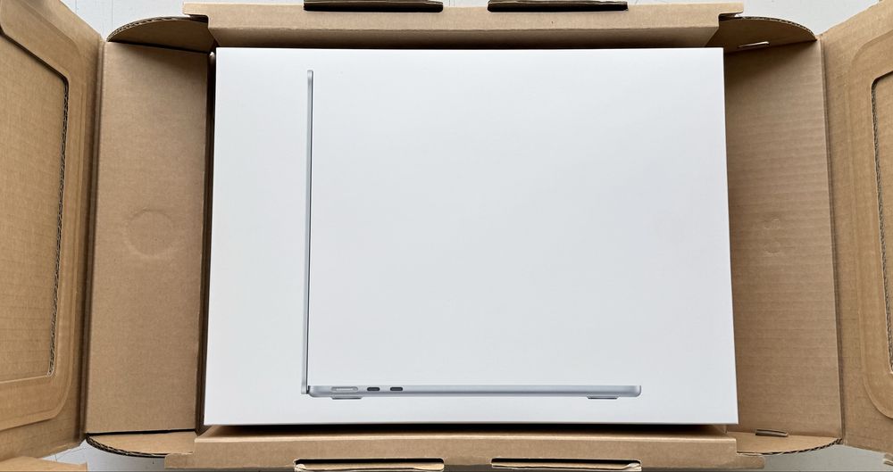 MacBook Air 13,6 M4 Sky Blue Гаранция ЗОРА