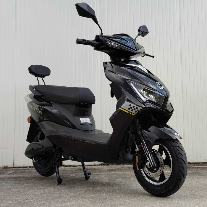 Електрически скутер модел ZG-S 2000W двигател с документи за КАТ черен