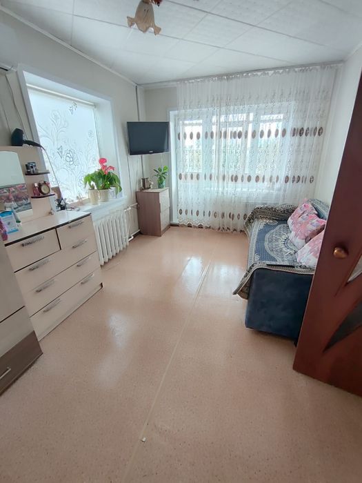 Продам 1 х комн . 2 -36, 5 этаж.