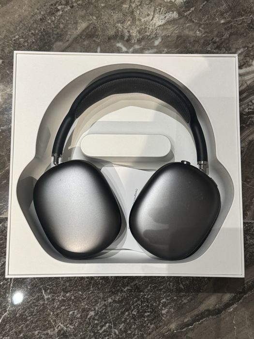 Airpods Max Space Gray with Black Headband
