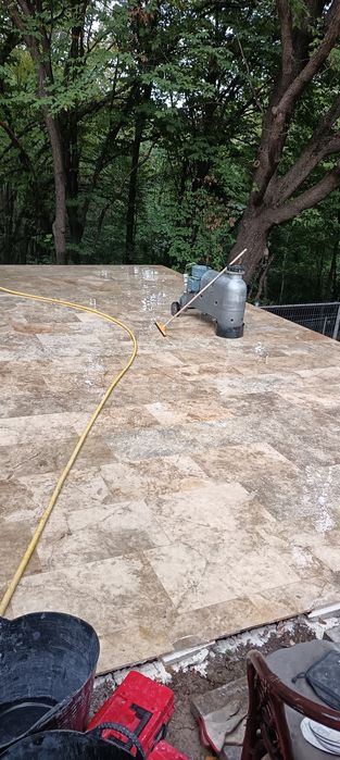 Slefuire chituire și lustruire marmură, travertin, granit, mozaic.