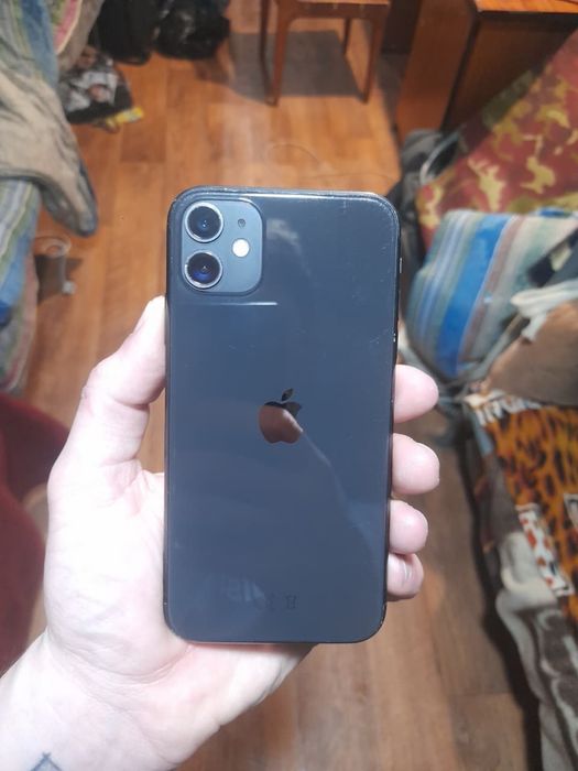 Продам iphone 11