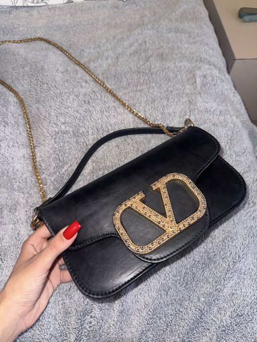 Черна чанта Valentino