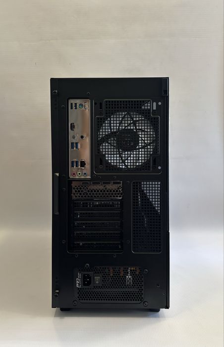 Геймърски компютър AMD Ryzen 7 5800X3D, RTX 5060 Ti 16GB, 32GB ram