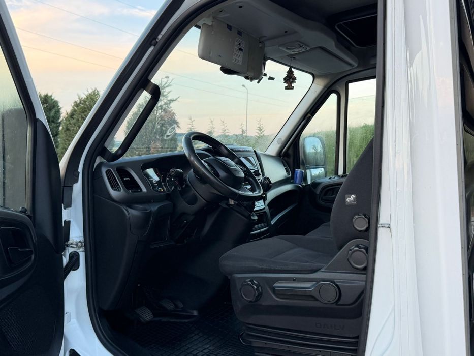 Iveco daily full led  3.0 180cp  Anul 2023  Adus Recent