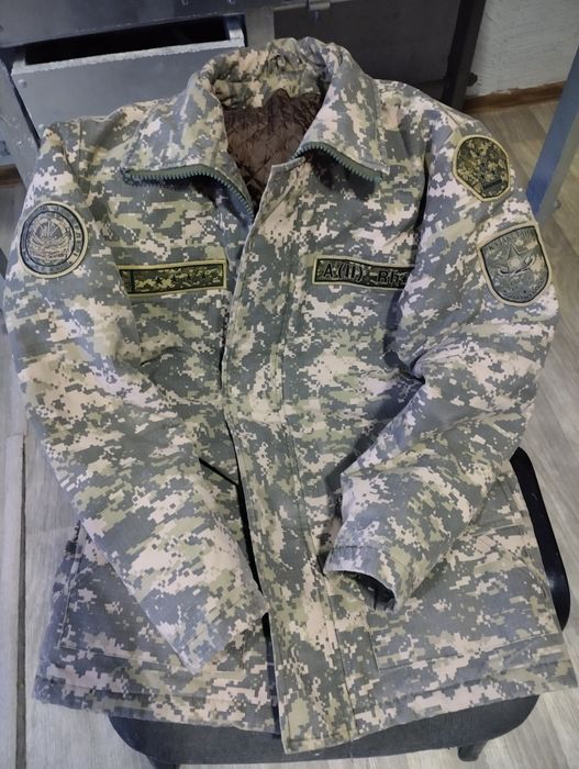 Продам весенний осенний бушлат