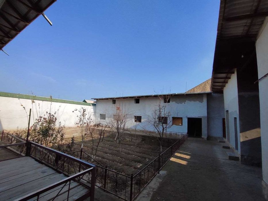 Hovli sotiladi 6 so'tix