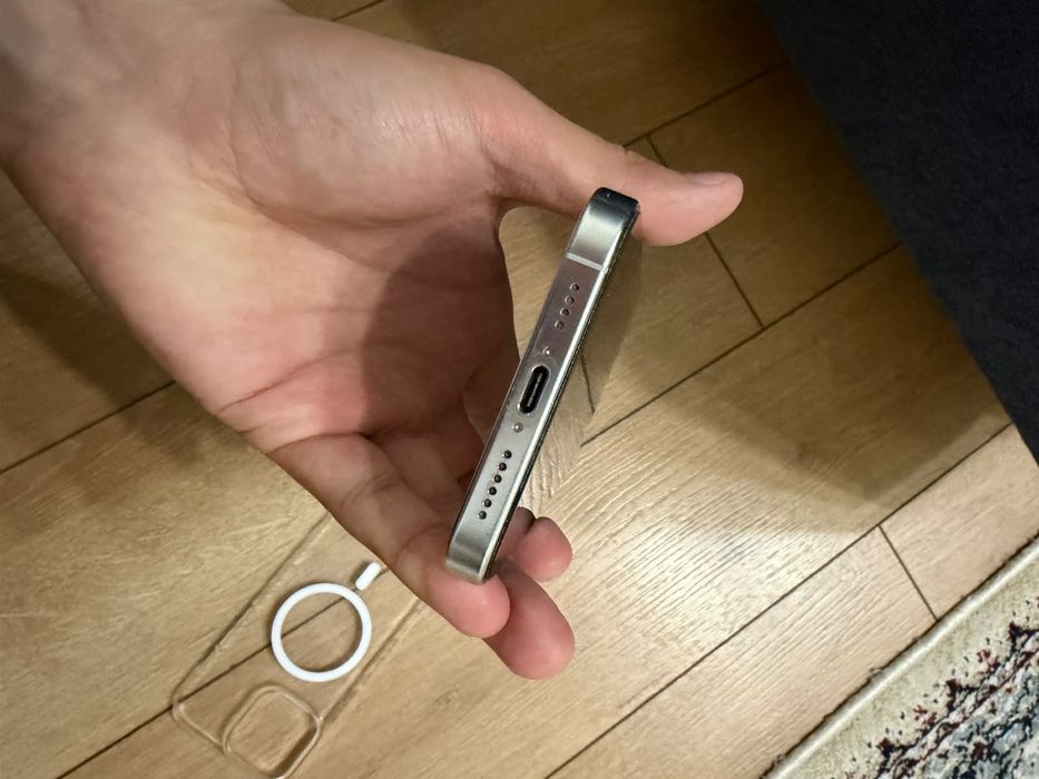Продам iphone 16 pro Max