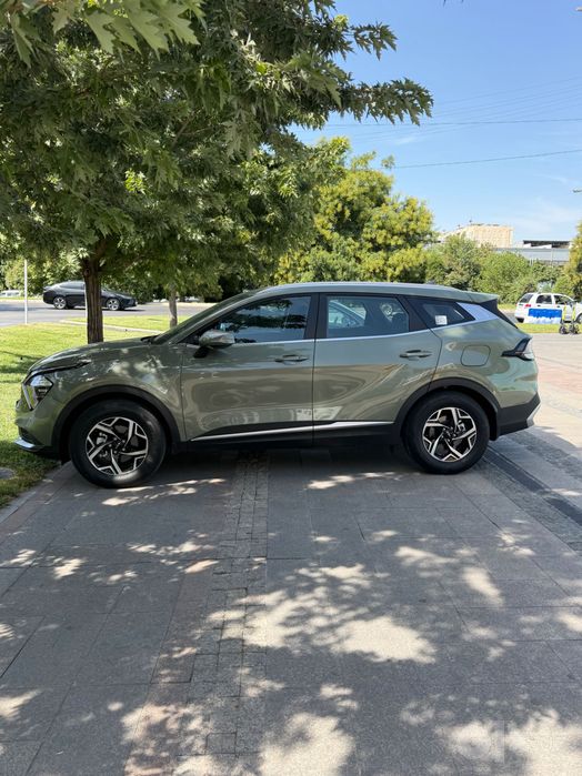KIA Sportage 21500 км  1я позиция, своя, идеал состояние