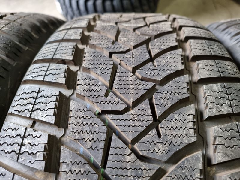 255/45/20 DUNLOP 4бр