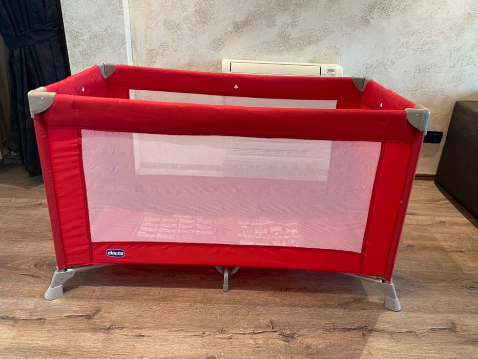 Бебешка Кошара за спане и игра