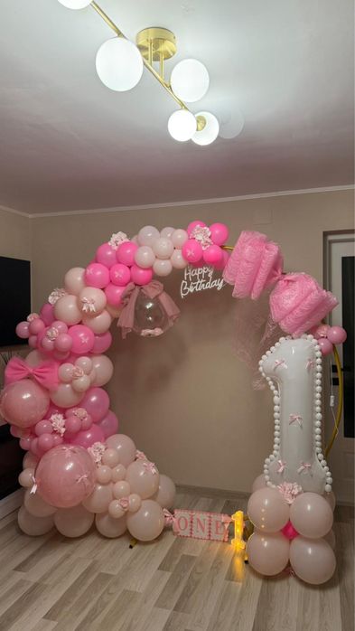 Arcade de baloane personalizate pentru momente speciale