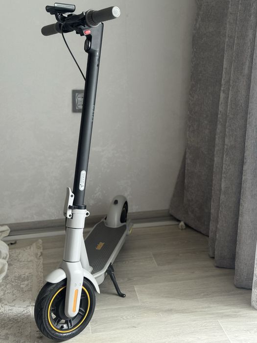 Электоросамокат Ninebot KickScooter Max G30P