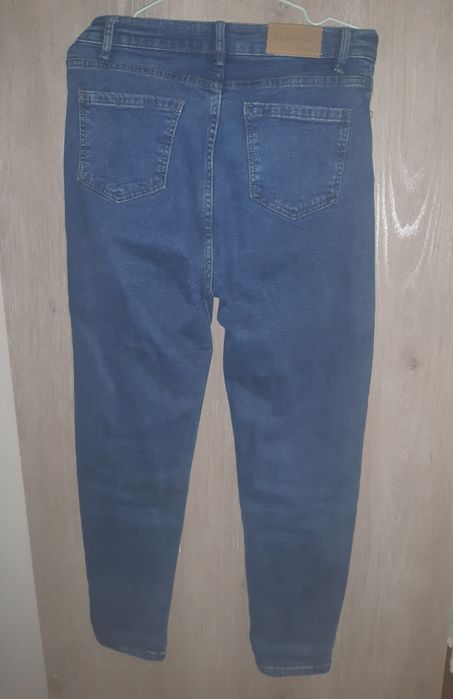 Срочно продам джинсы Denim новые