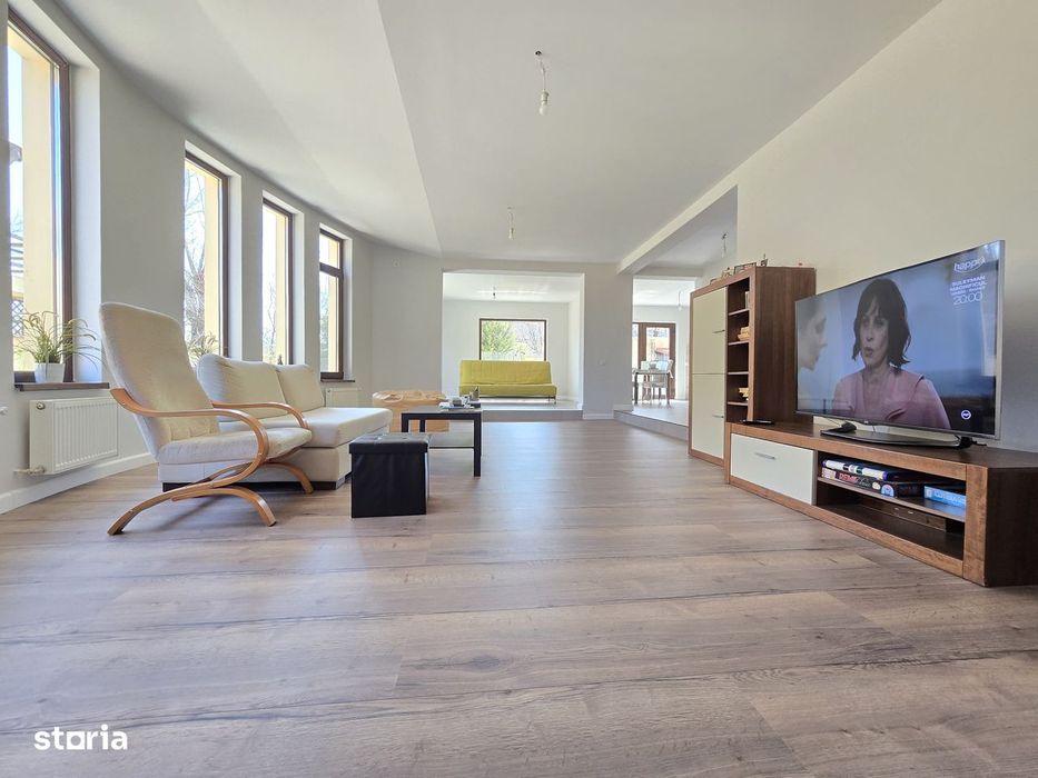 Casa individuala 210 mp, Cartierul Latin, curte 380 mp