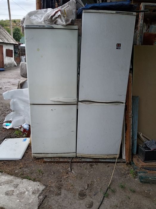 Продам холодильники