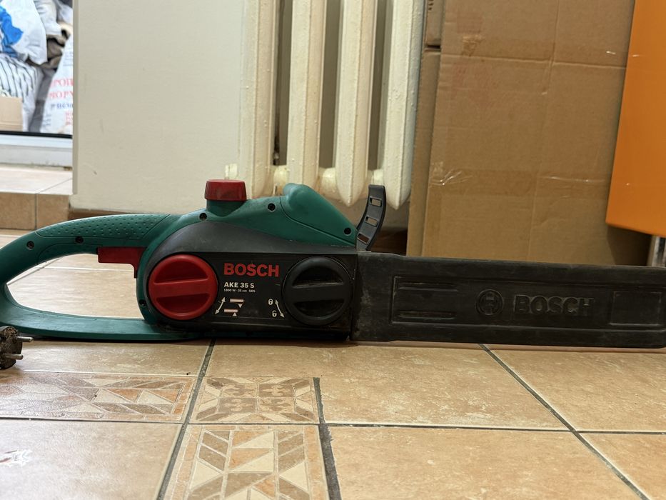 Срочно продам пилу Bosch