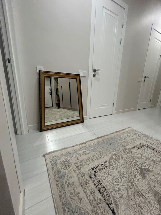 Зеркало настенное