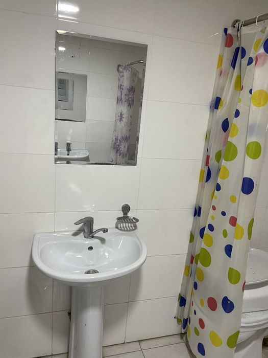 Ijaraga hovli 7 ta bollar kerak