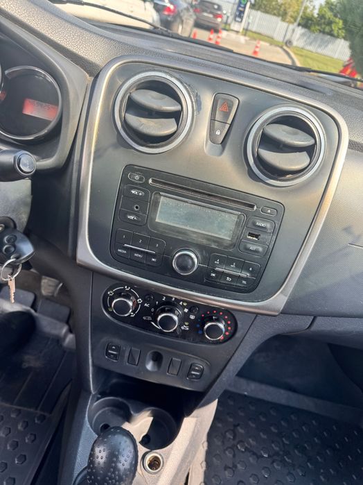 Dacia Logan/ 2014 / GPL / AC
