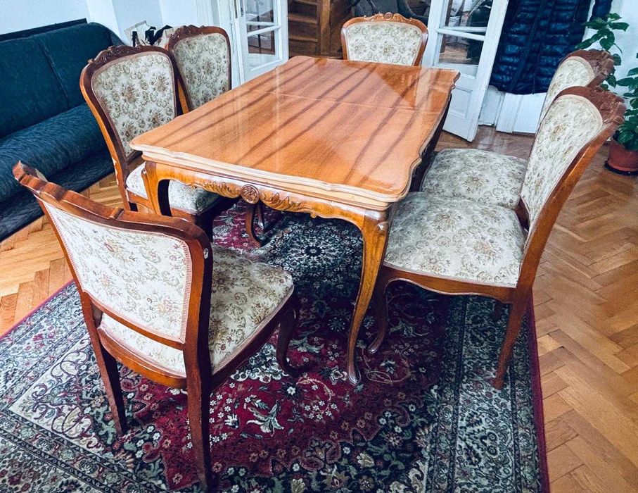 Set mobila din lemn masiv, sculptata