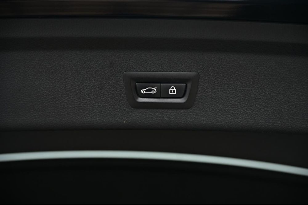 BMW 320 GT F34 190CP Facelift - Imperialblau Brillianteffekt Metallic